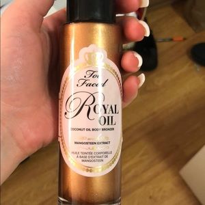Too faced royal bronzing oil